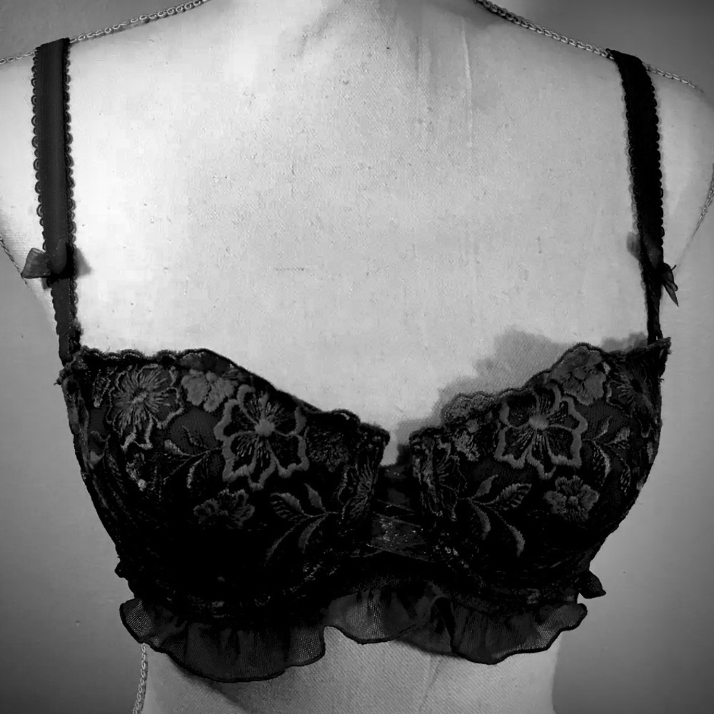 Sophie B BLACK Bra Ribbon & Lace Ruffle, Bow Strap